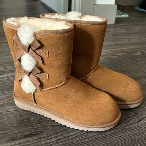 Ugg boots - koolaburra by Ugg size 9W